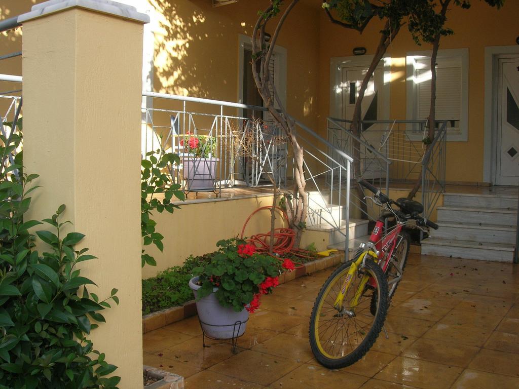 Giorgos Apartments Paleochora Exterior foto