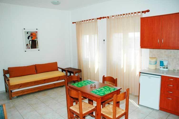 Giorgos Apartments Paleochora Zimmer foto
