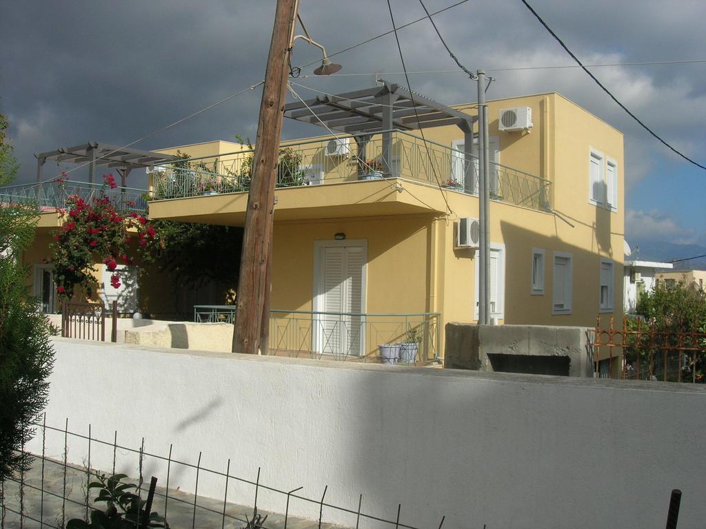 Giorgos Apartments Paleochora Exterior foto